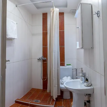 Apartment Discover_1 Modern Retreat At The Heart Of The *